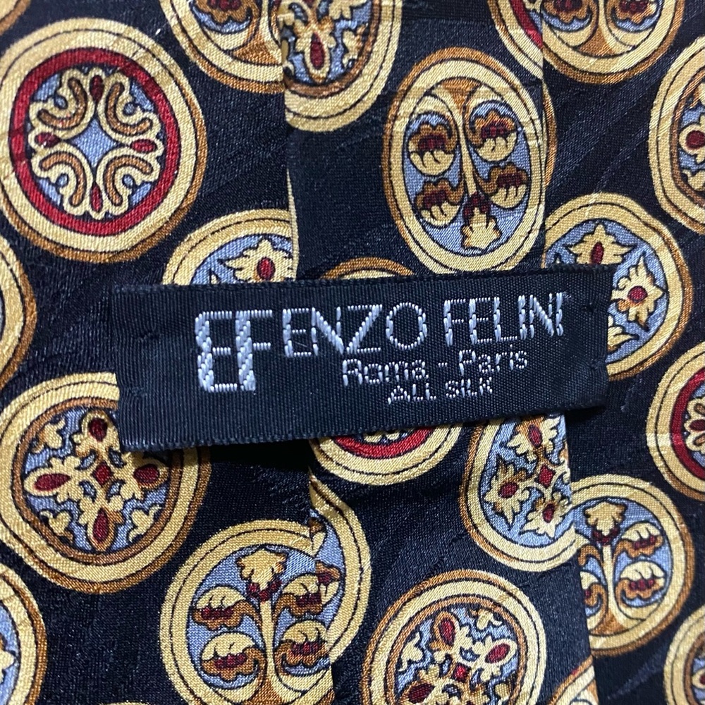 100% Silk Tie Paris